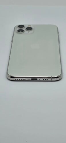 Apple iPhone 11 Pro 256GB, A2160 (Factory Unlocked) - Silver Fair