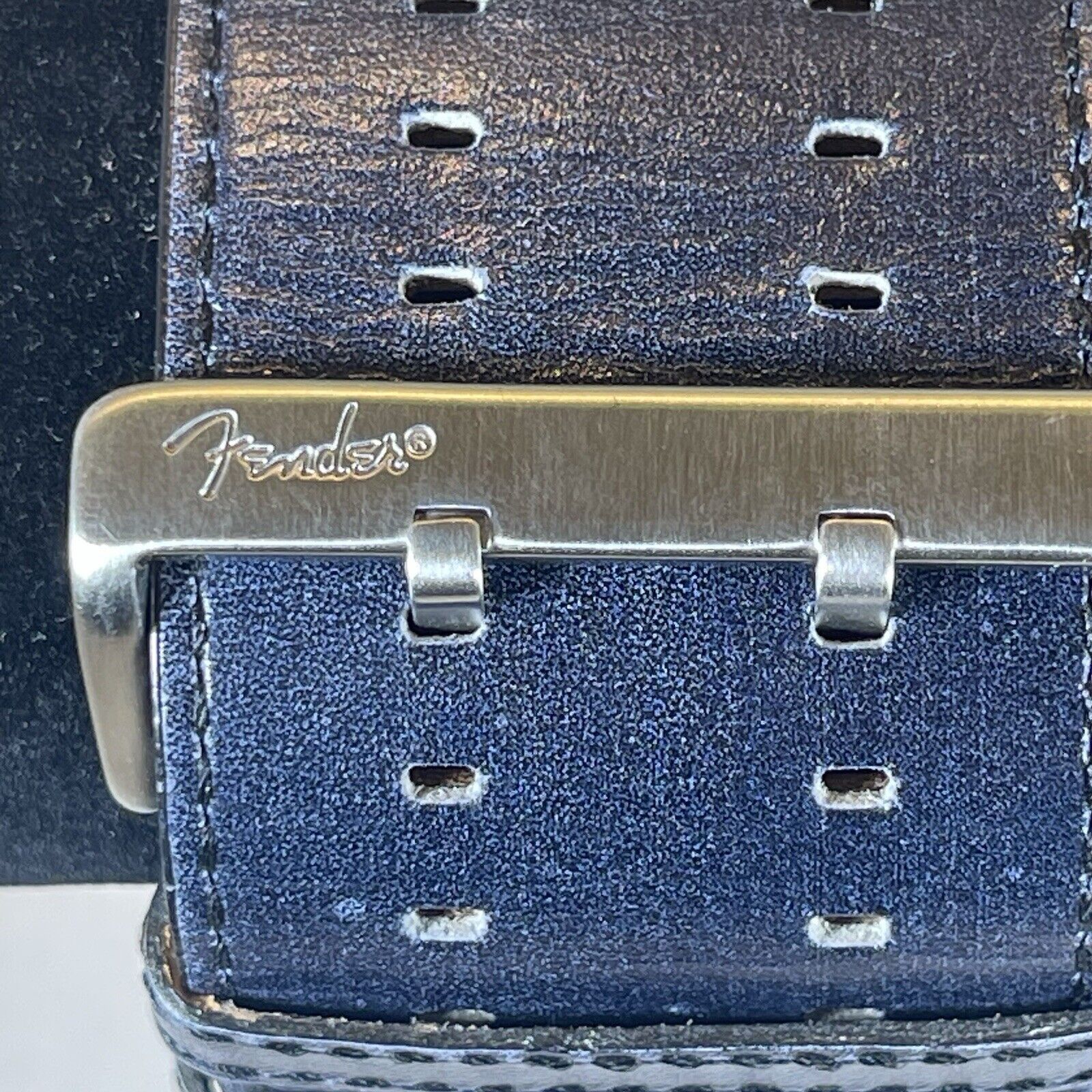 Fender Guitar Wide Band Rocker Watch Leather Water Resistant - detail