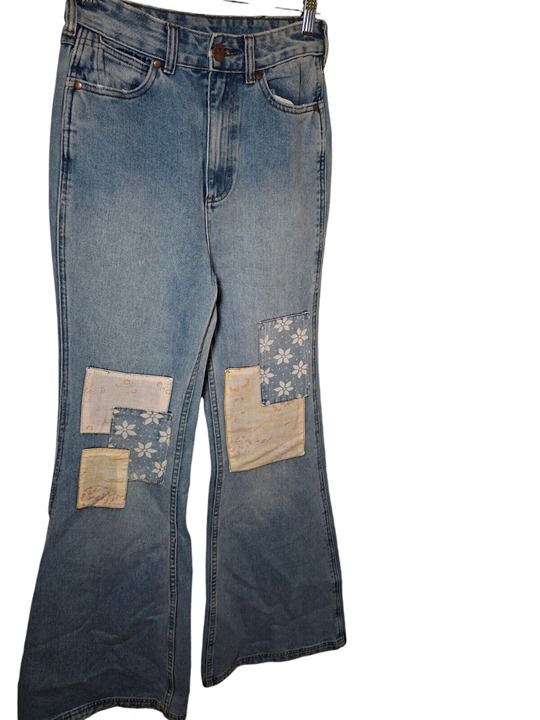 Wrangler X Billabong Jeans Womens 24 Blue Flare Bellbottom Western Hippy Patches