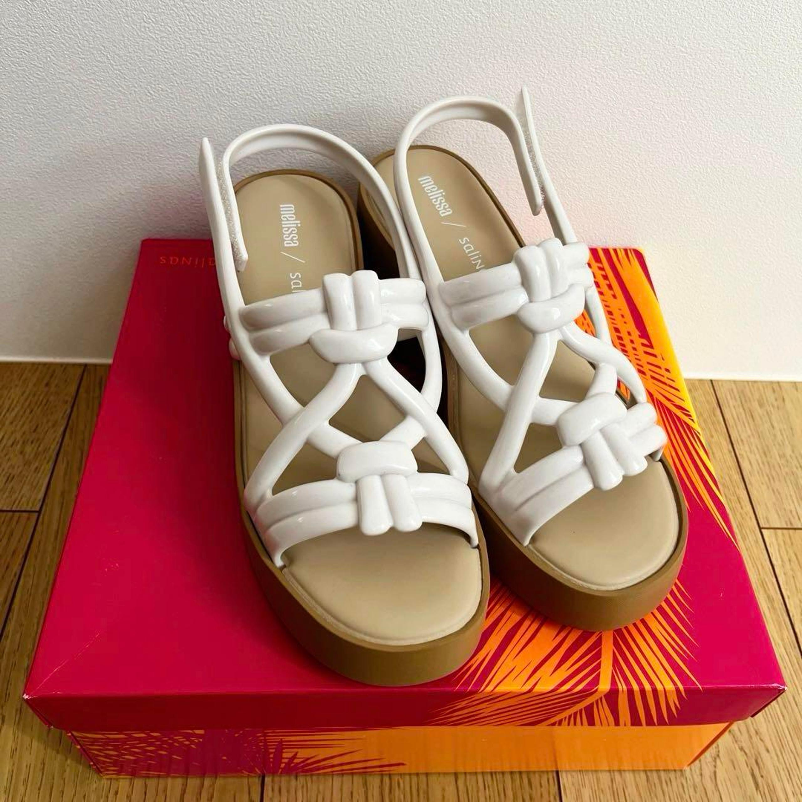 Brand new! Melissa platform sandals, rubber material, white x light brown, size 40