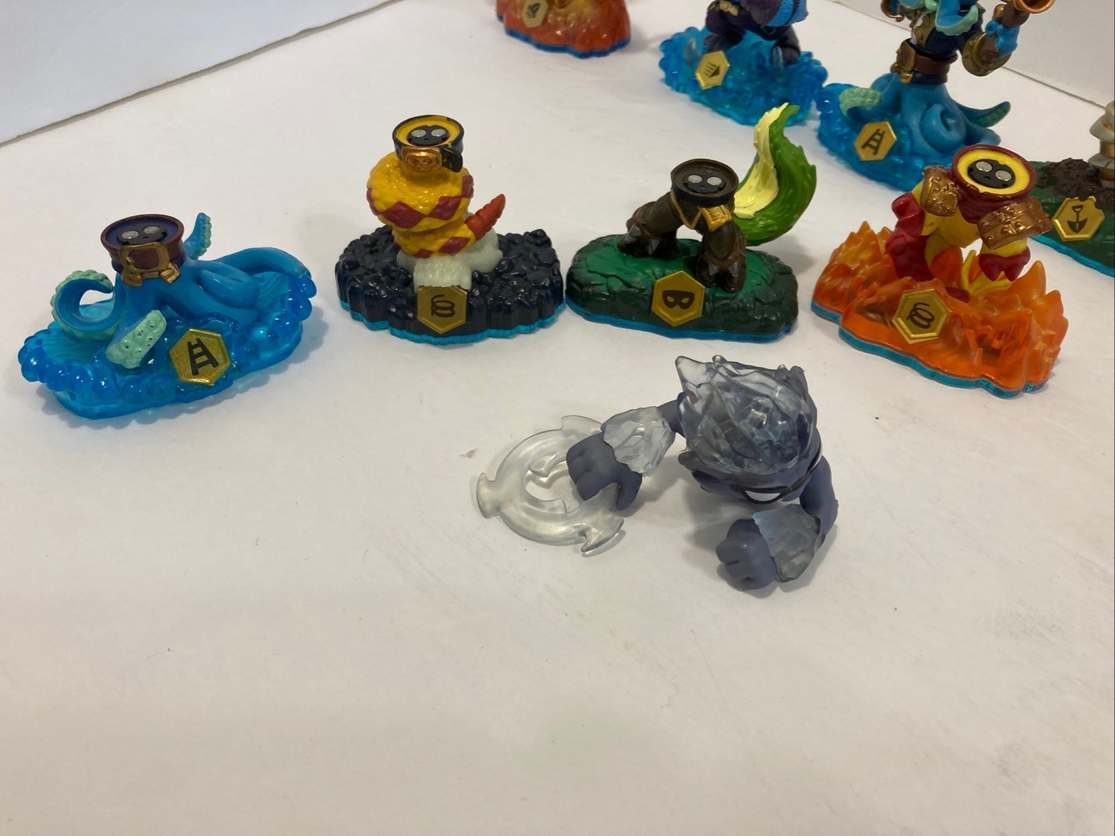 lot of skylanders magnetic swappable figures w/ cards & stickers