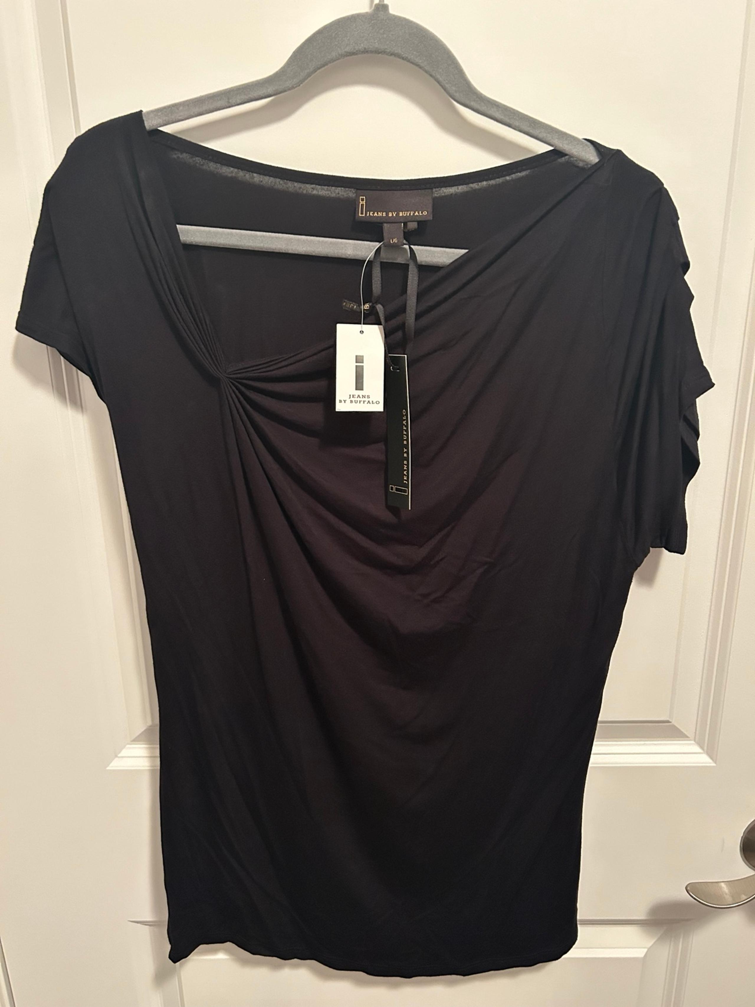 I Jeans by Buffalo Asymmetrical Black T-shirt Size L