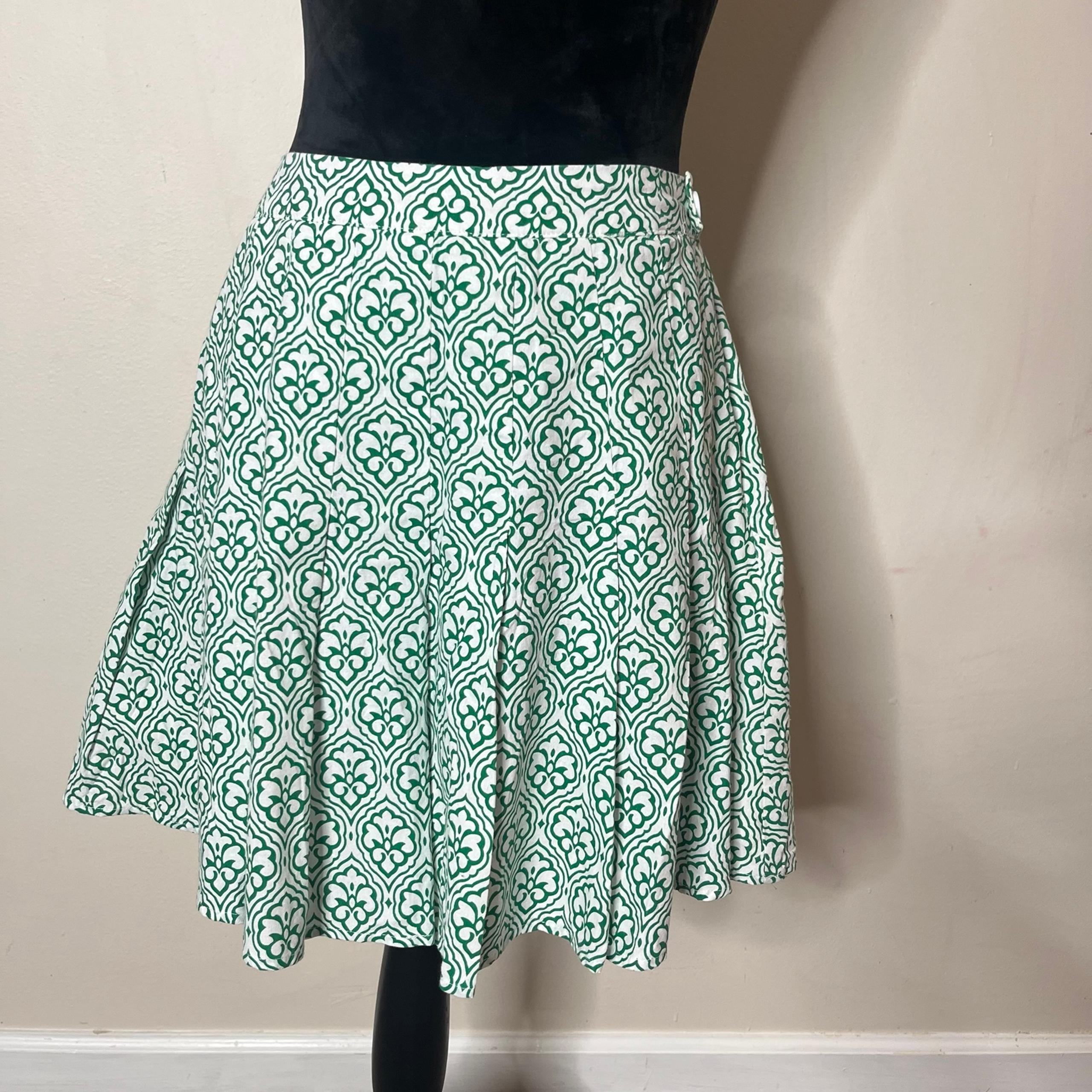 THML Women’s Green/White Damask Print Pleated Cotton Mini Skirt Sz M