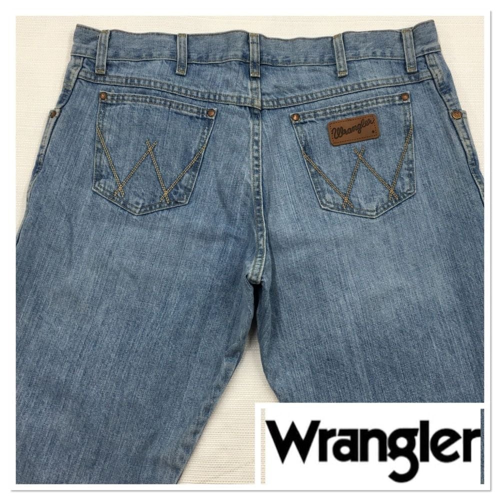 Wrangler Retro Relaxed Boot Jeans Mens (Actual size 38x31) Bootcut Cowboy
