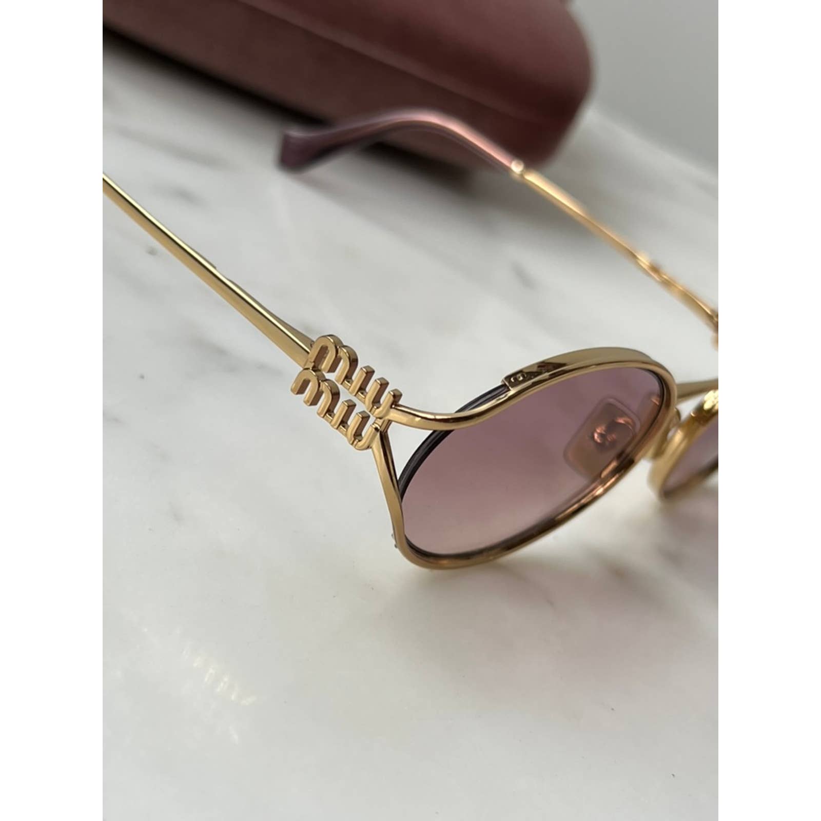 女性が喜ぶ♪ NEW Miu Miu MU52YS Pink Gold Metal Sunglasses Sunglasses 洋書