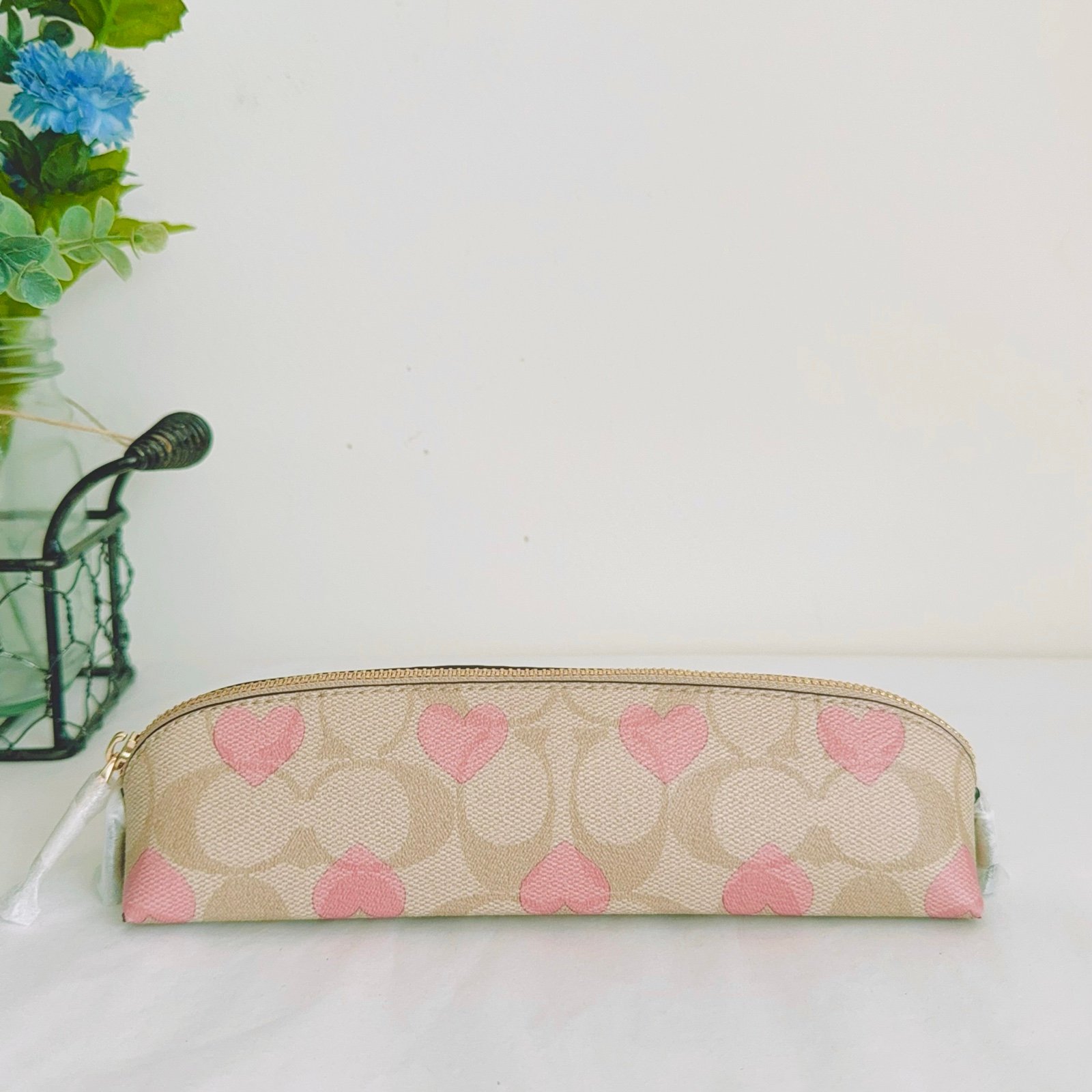 NWT Coach Pencil Case In Signature Canvas With Heart Print