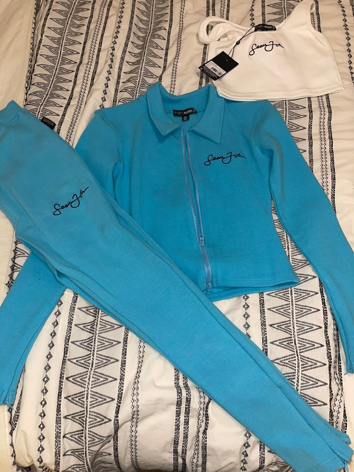 2 piece set