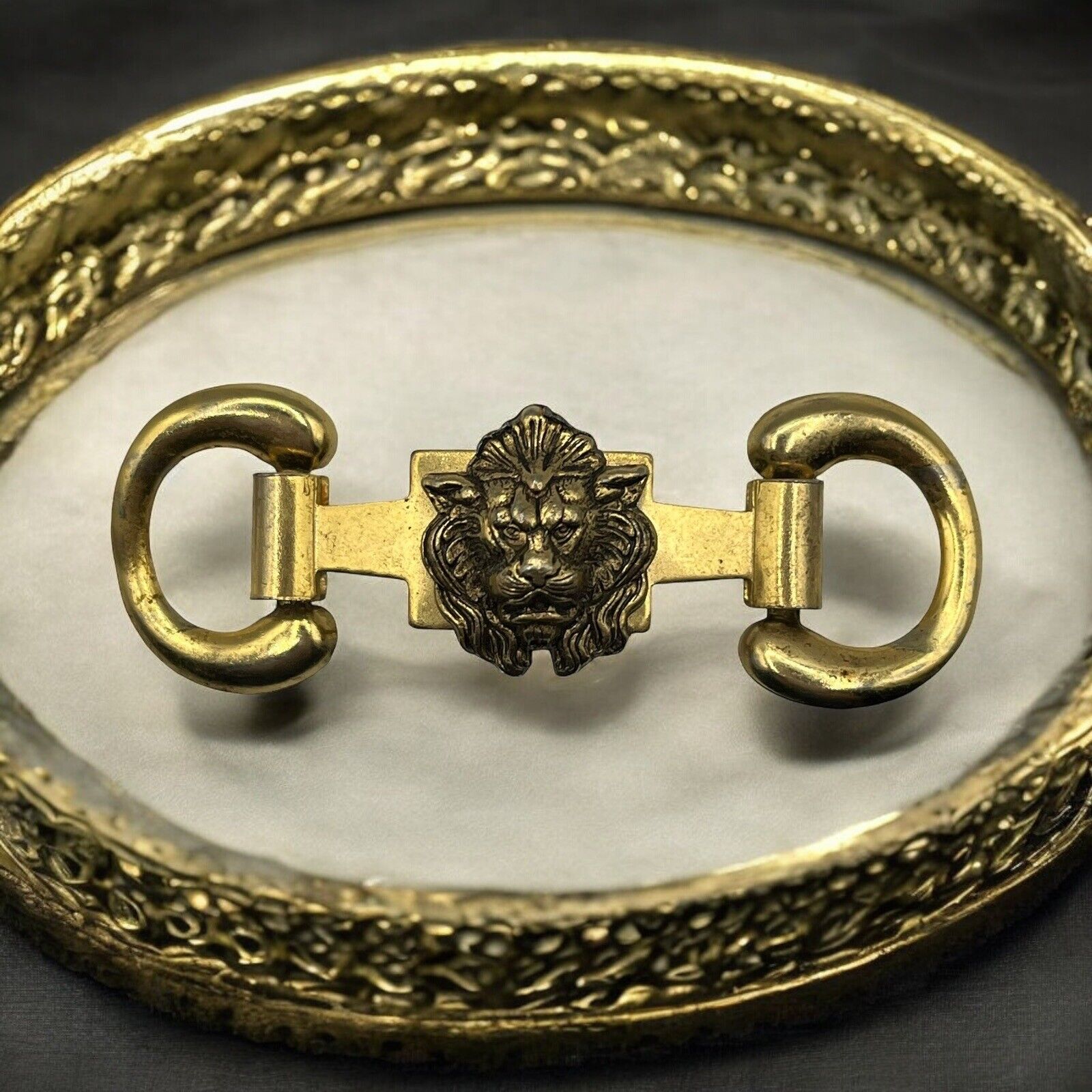 Vintage Lion Head Gold Tone Decorative Belt Buckle Women’s Accessories