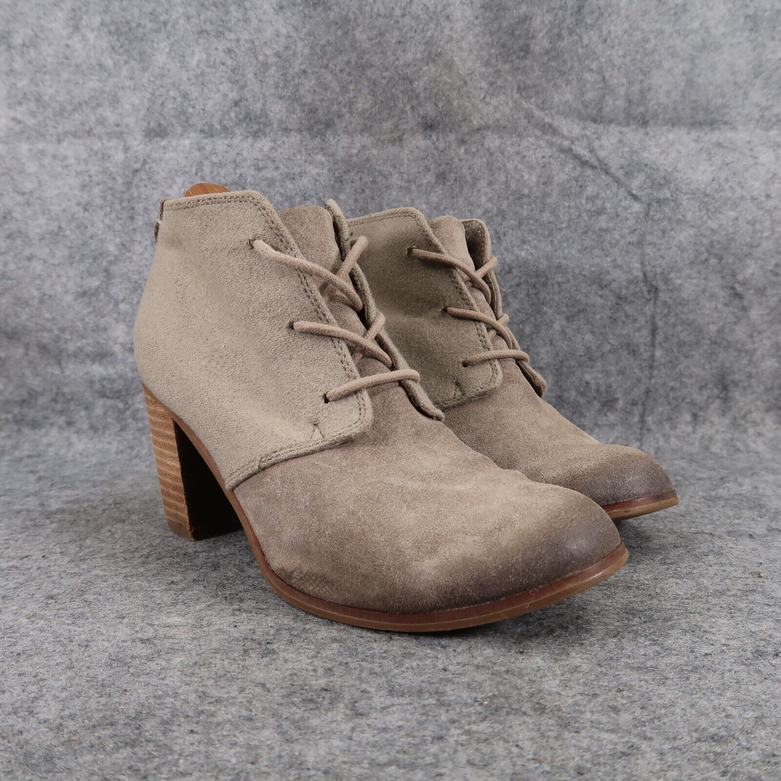 Toms Shoes Womens 6 Booties Fashion Classic Luneta Stacked Heel Chukka Desert