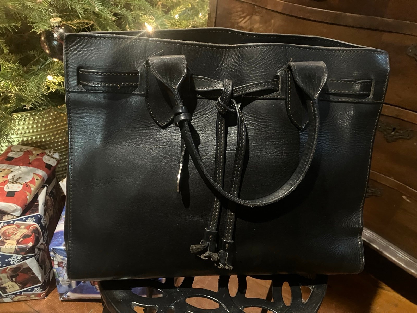Vintage Dooney and Bourke Alto Tassel Bag