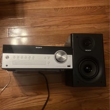 ReceiverSony Comoact Disc Player With Speaker Model:HCD-SBT100