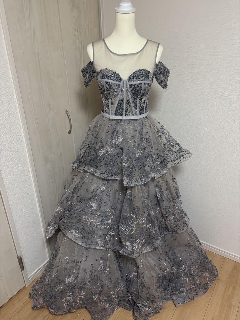 Elegant gray