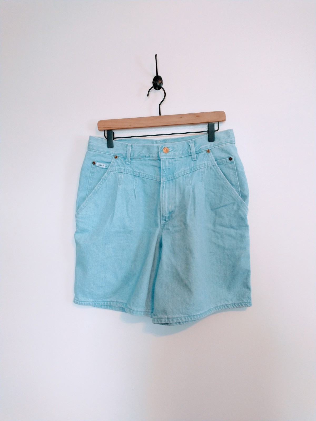 NWT vintage blue denim jeans, drop yoke shorts. 1990's 1980's mom shorts high r