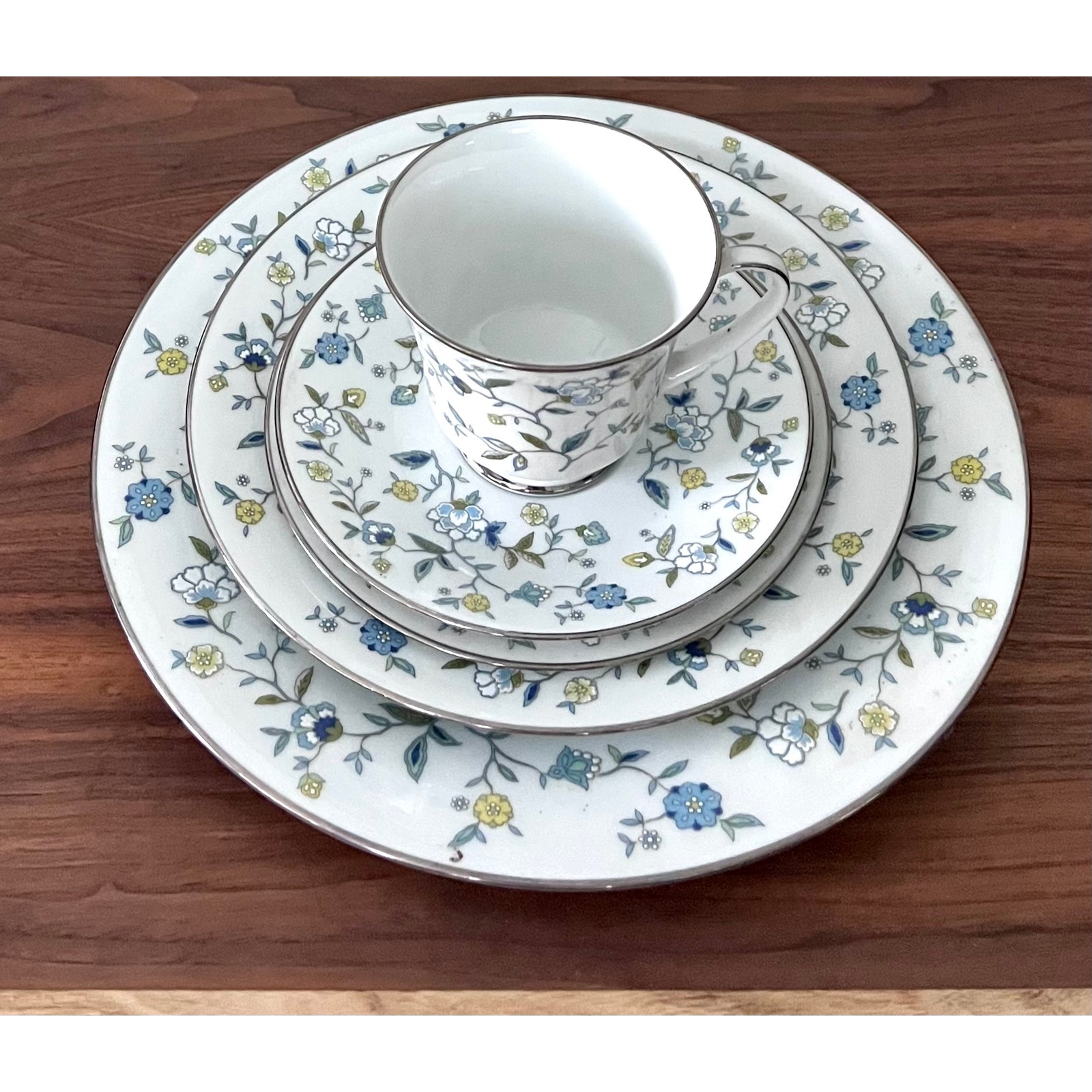 Chintz by Noritake 5pc Place Setting Floral Navy Yellow Replacement 1973-79