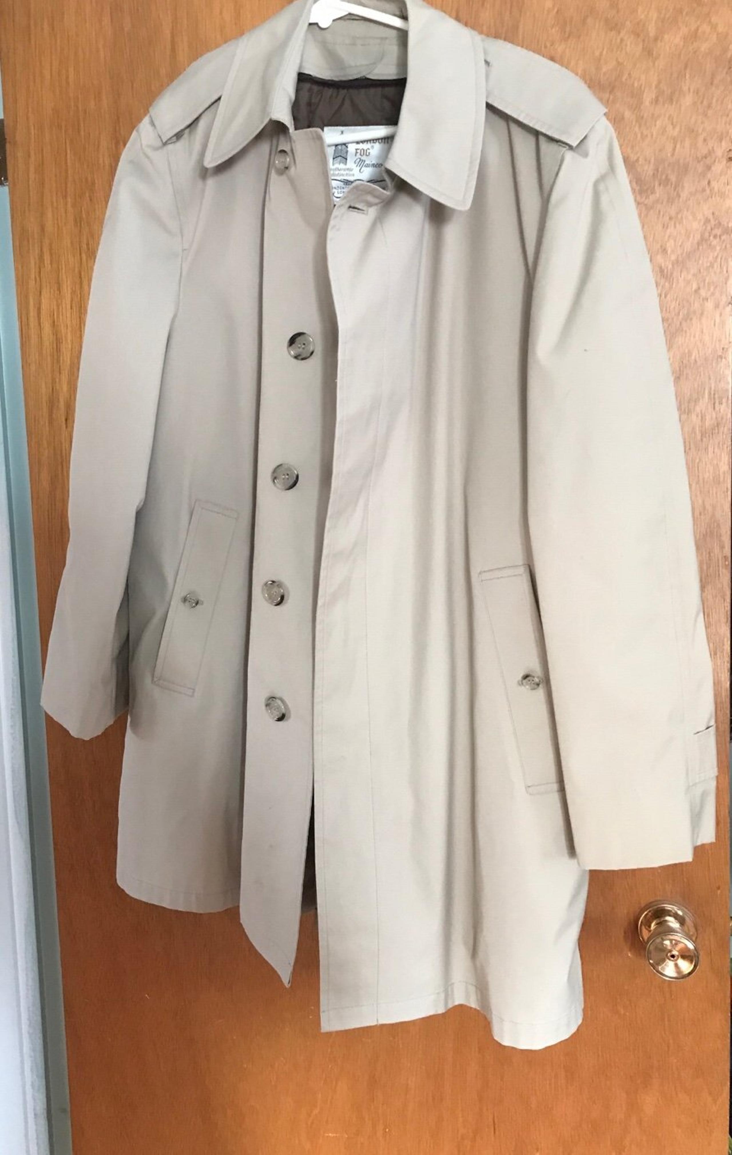 London Fog Maincoats Trench Coat Mens 40 R Zip out lining