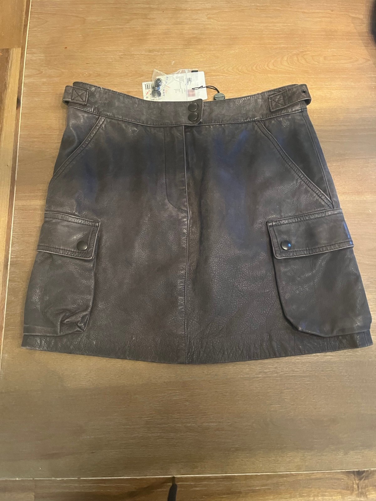 Burberry leather skirt, NWT