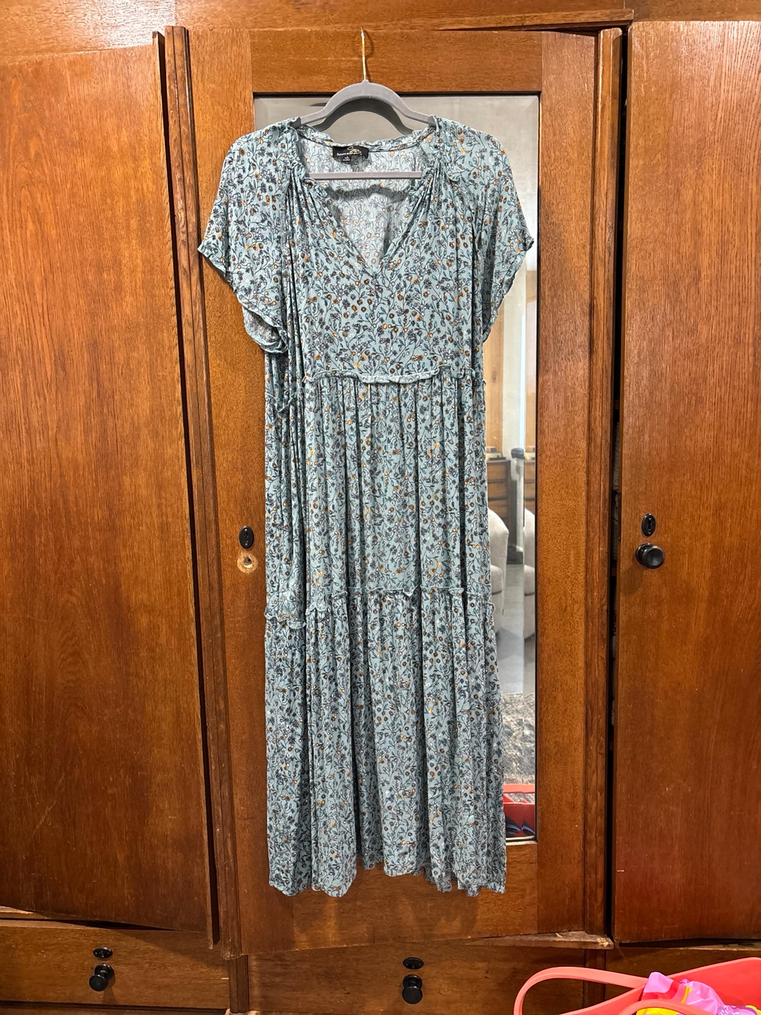 Women’s dress
