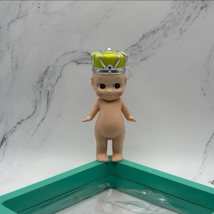 RARE Sonny Angel Authentic Mini Figure CROWN Series Code 533