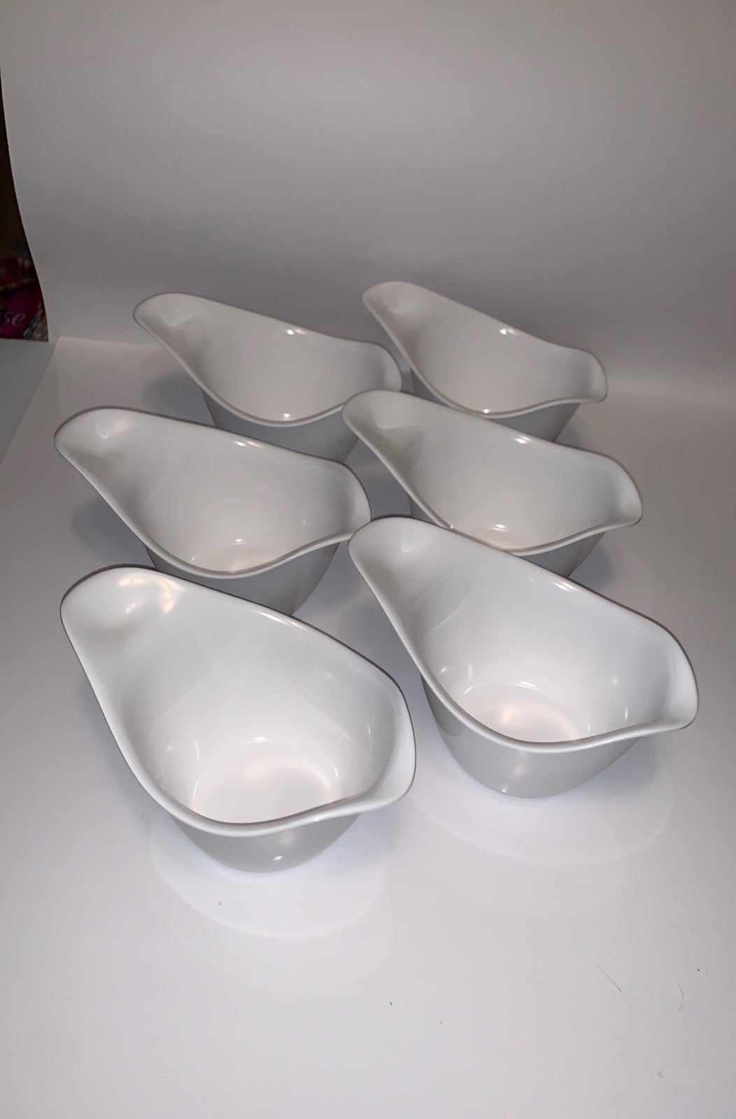Vintage Six Hutzler White Melanie Modernist Curvy Bowls