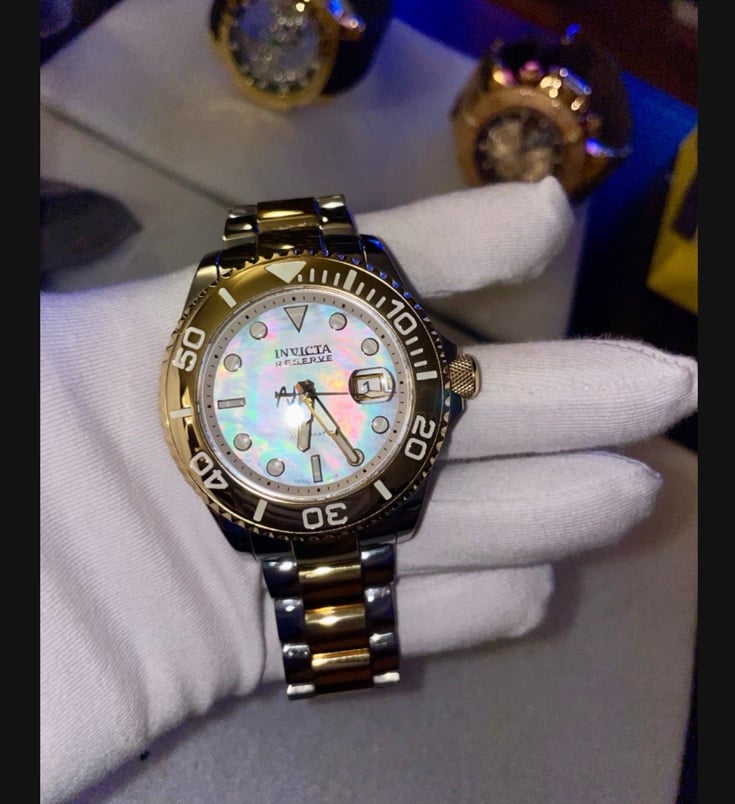 Invicta Reserve 26692 Pro Diver Limited Edition Swiss-Made R150 Automatic
