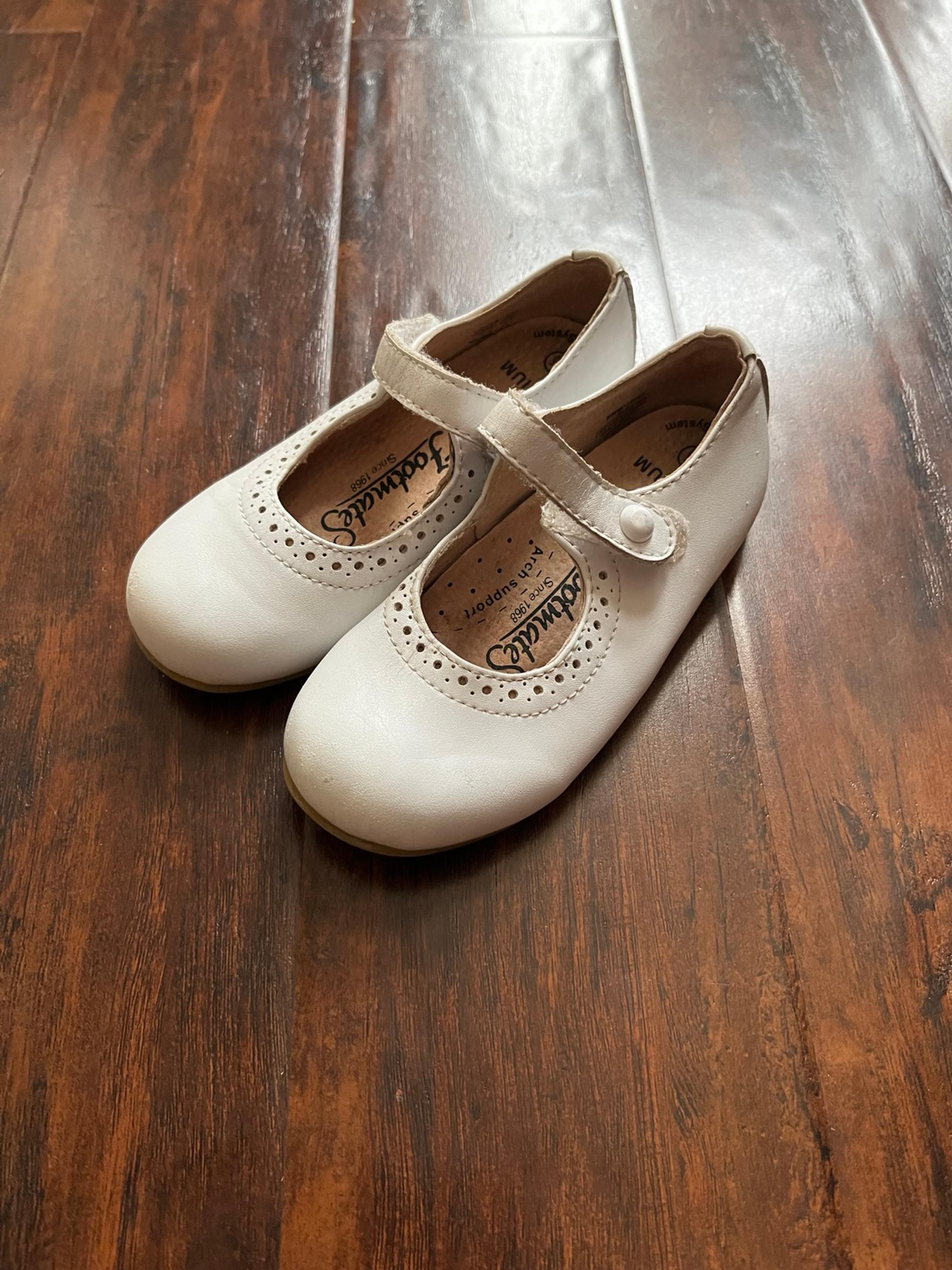 Girls Footmates White Leather Mary Jane Shoes size 9.5