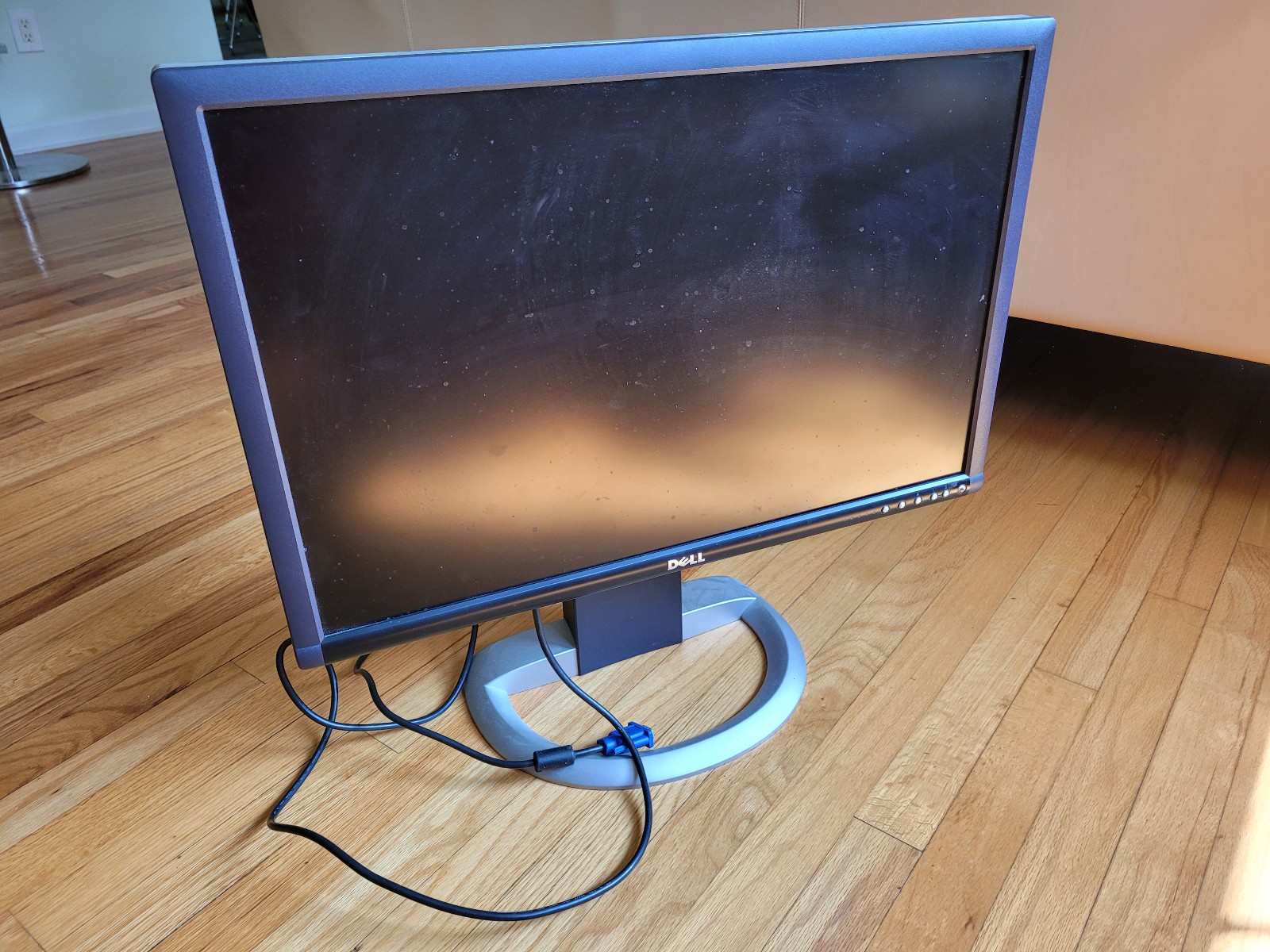 Dell Ultrasharp 2405FPW 24 inch Wide-screen Monitor