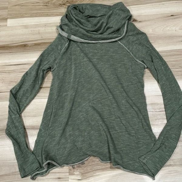 Free People Beach Green Cocoon Cowl Pullover Size Small