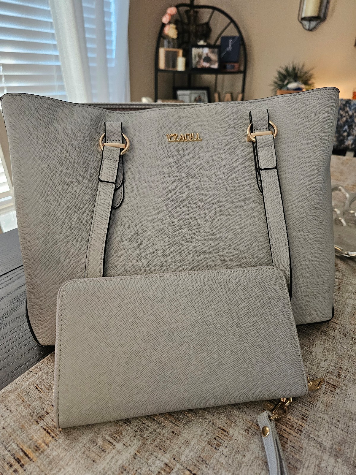 Grey purse with wallet