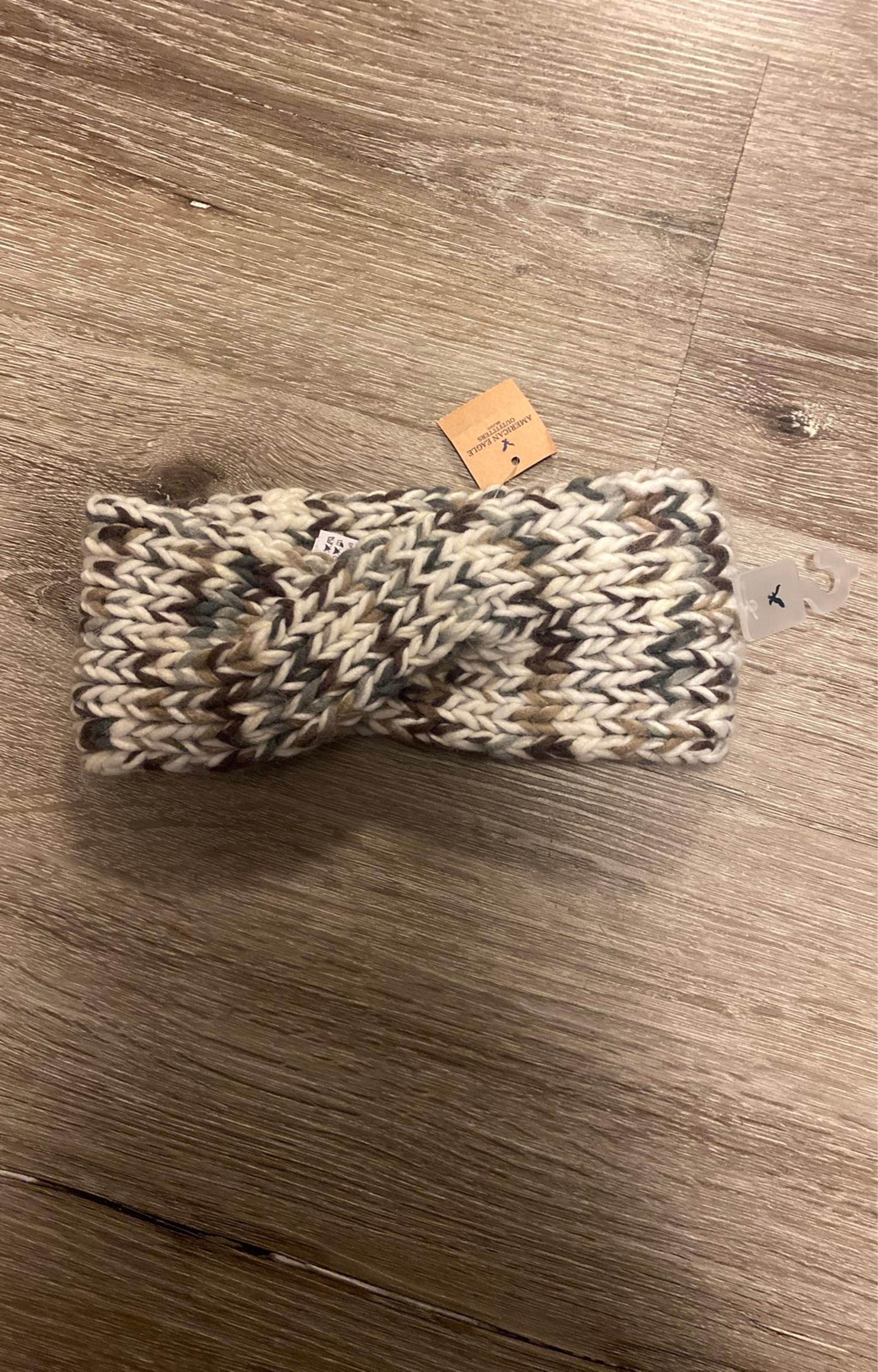 NWT Winter headband knit