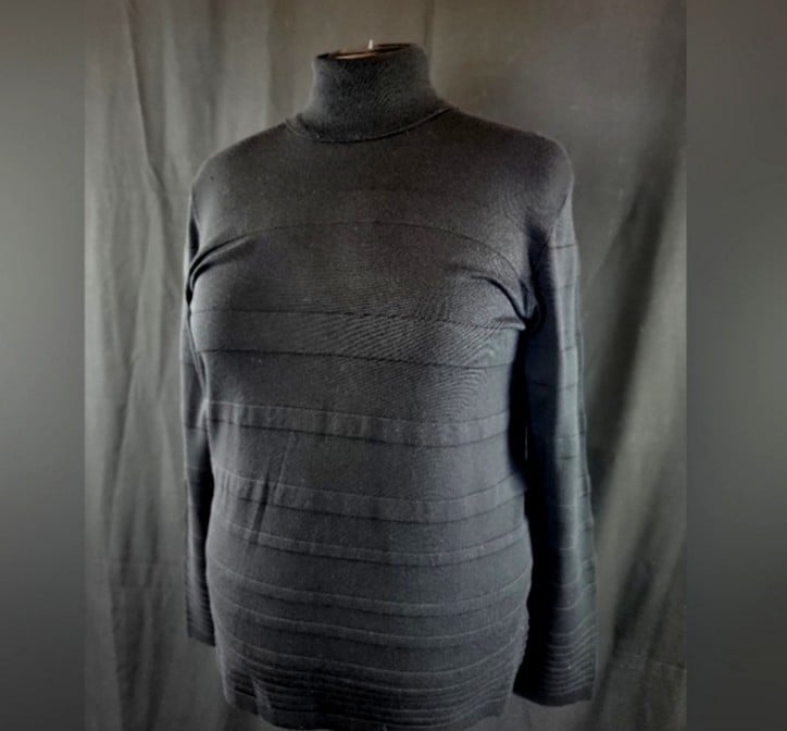 NWT Calvin Klein turtleneck