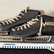 Viking Youth EU size 37 Ice Speed /Long Distance Skates with guards Dutch made