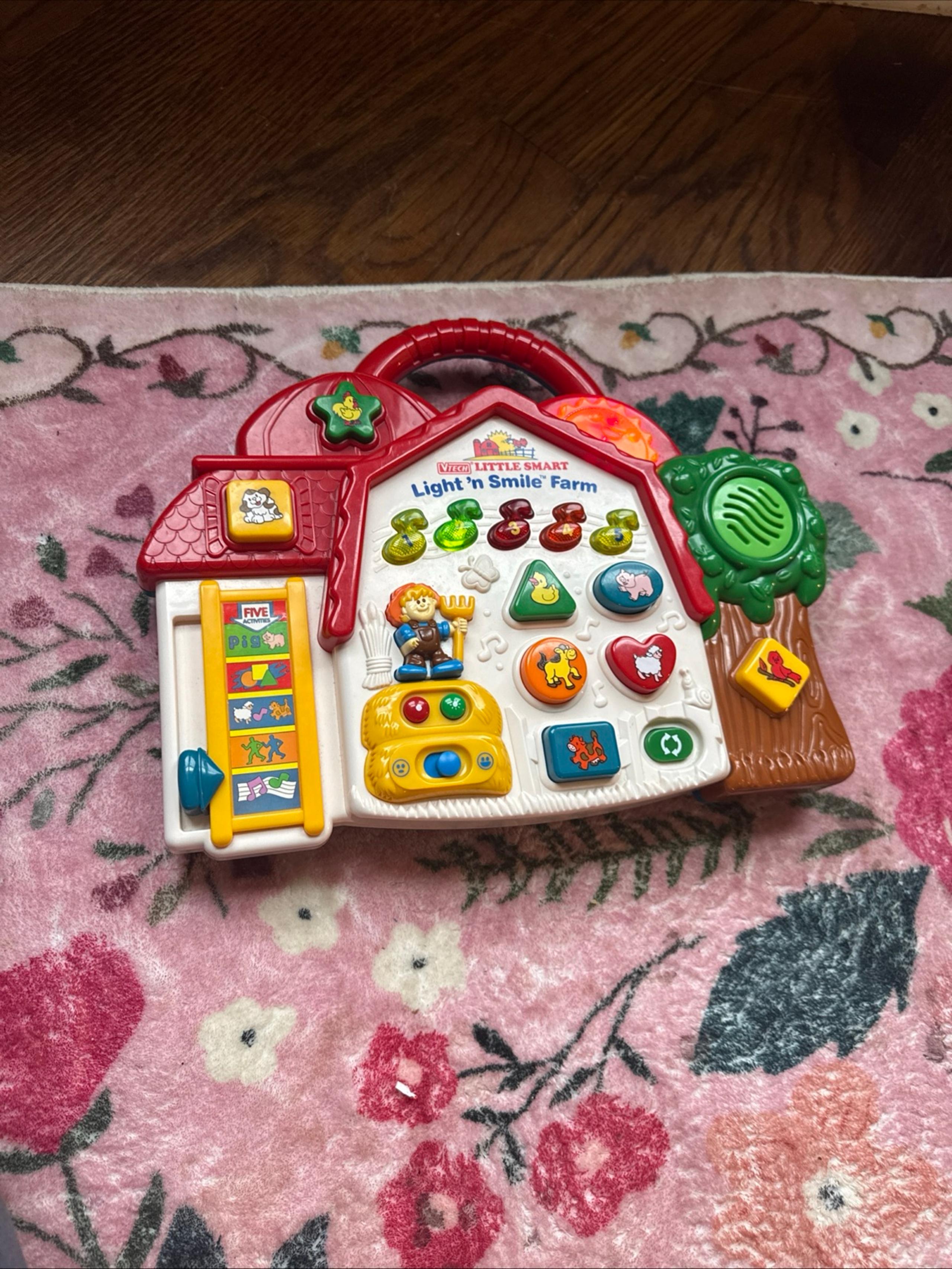 Vintage VTech Little Smarts Light n’ Smile Farm