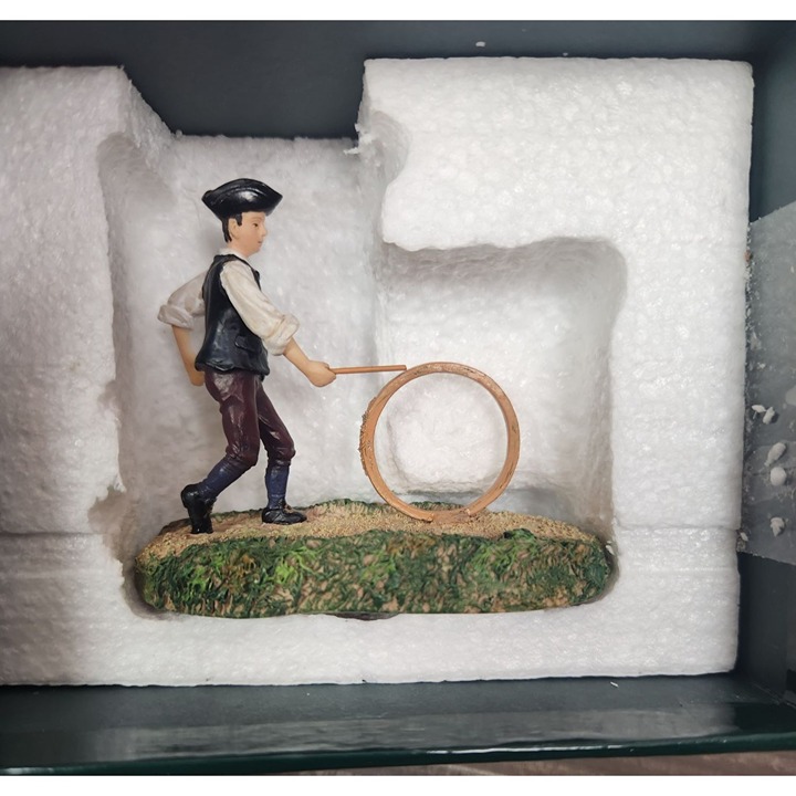 Williamsburg Lang & Wise Boy Rolling Hoop 30489728