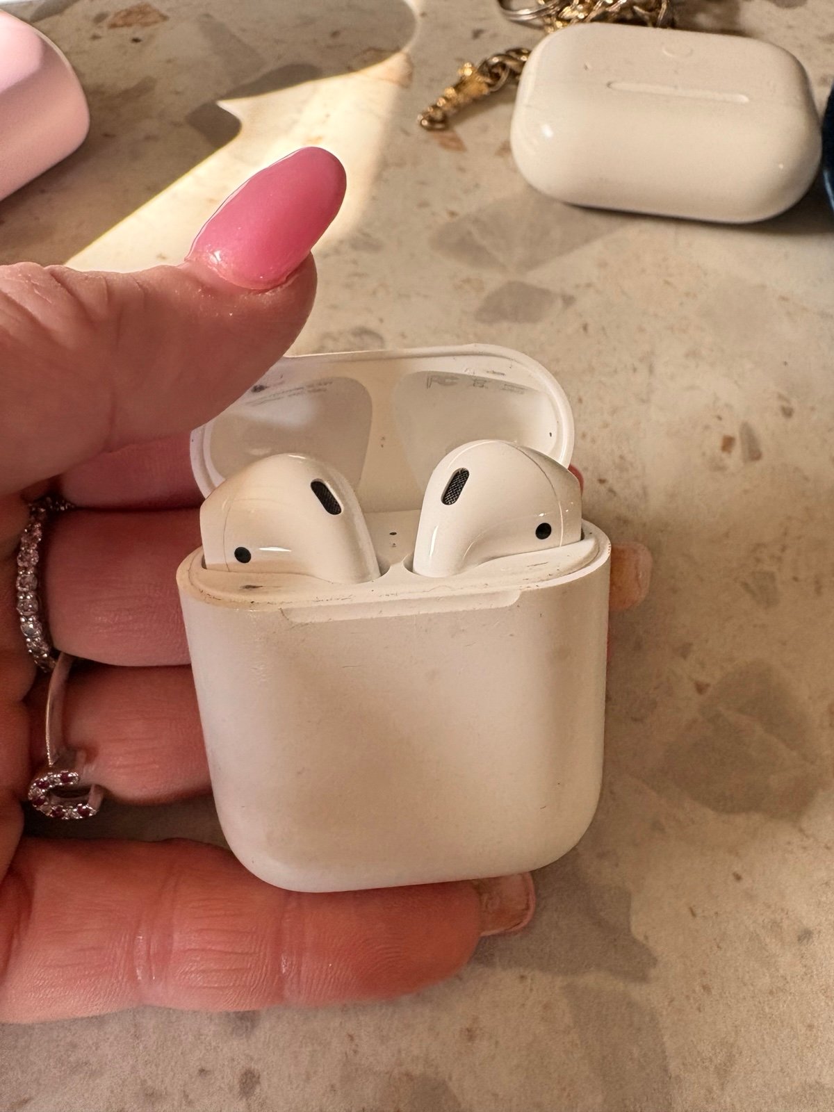 Apple AirPods 2nd Generation