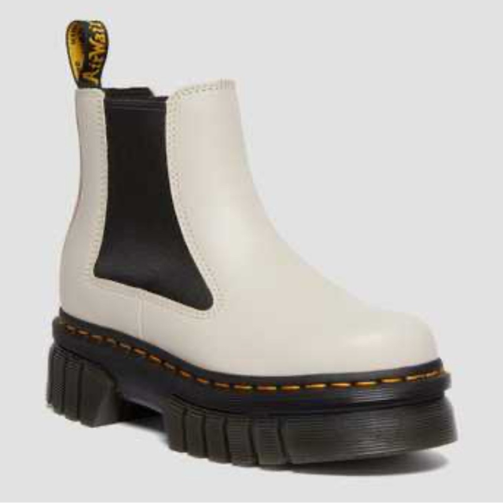 NWT Dr. Martens White and Black Chelsea Combat Boots Size 5