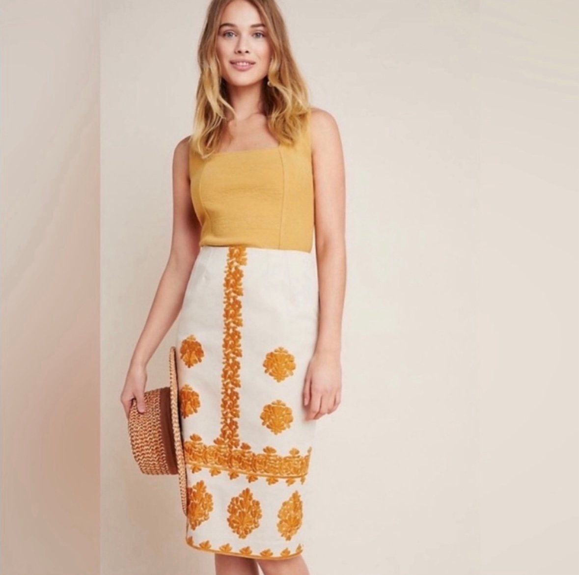 ANTHROPOLOGIE Verona embroidered pencil skirt Size 2 NWT