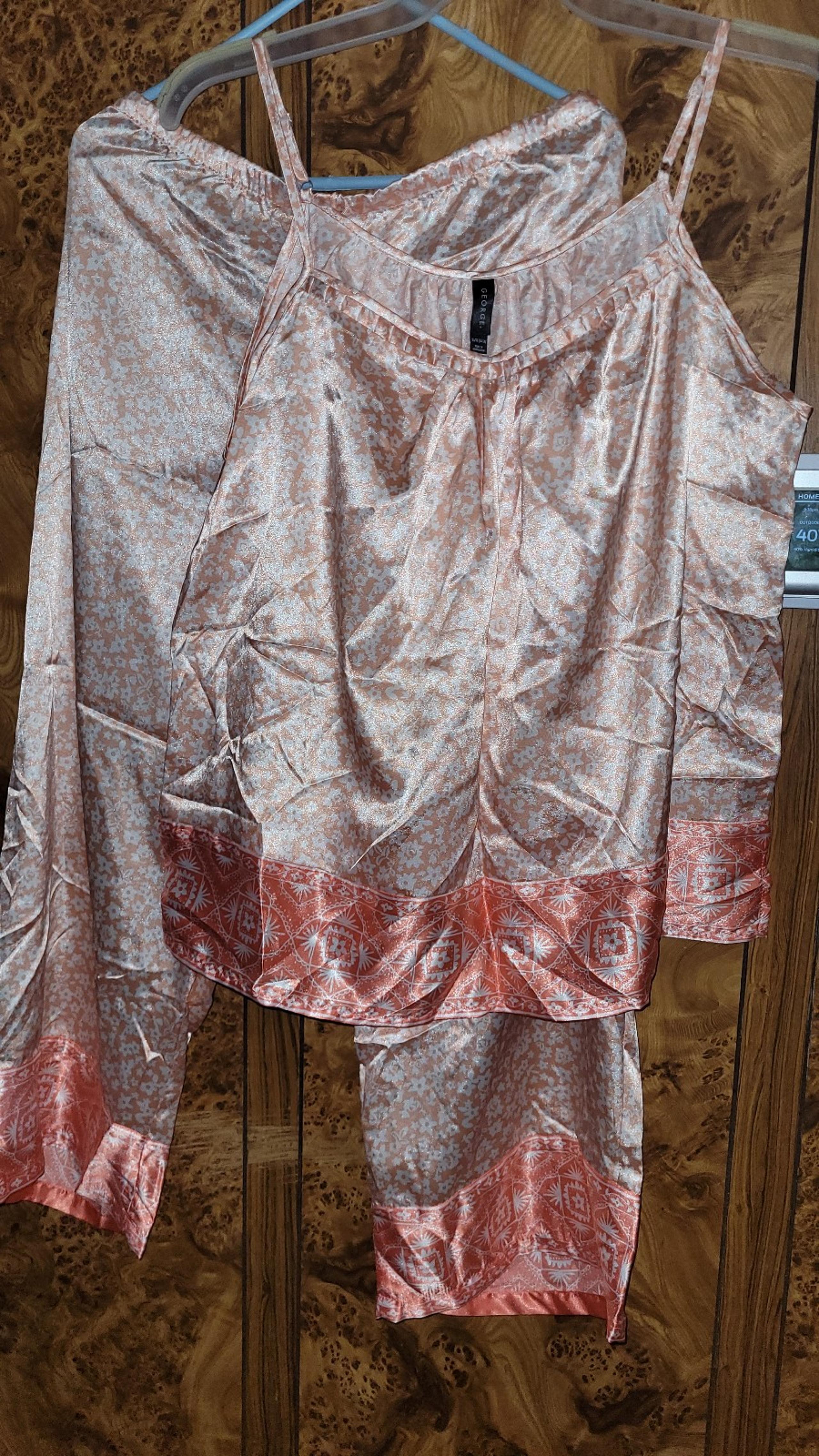 GEORGE women's summer spaghetti strap 2 pc pajamas capri satin floral peach XL
