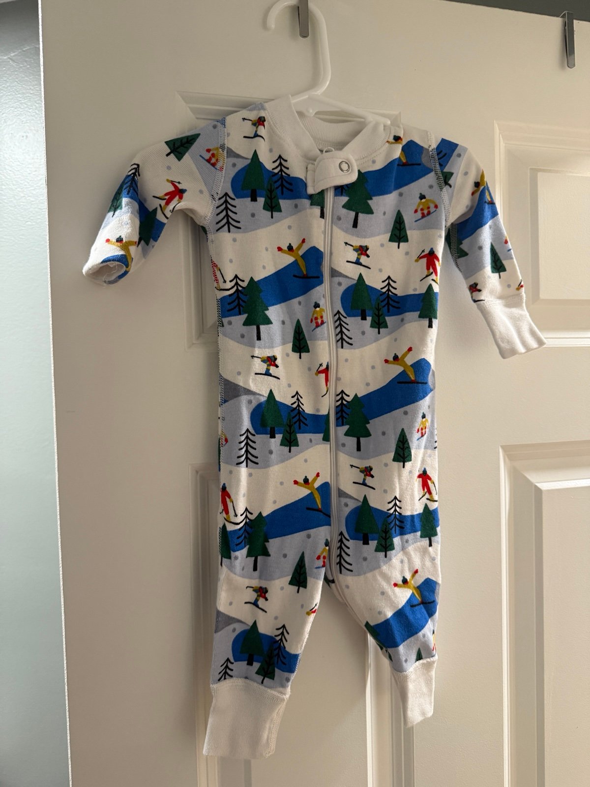 Hanna Anderson Christmas pjs-BUNDLE!