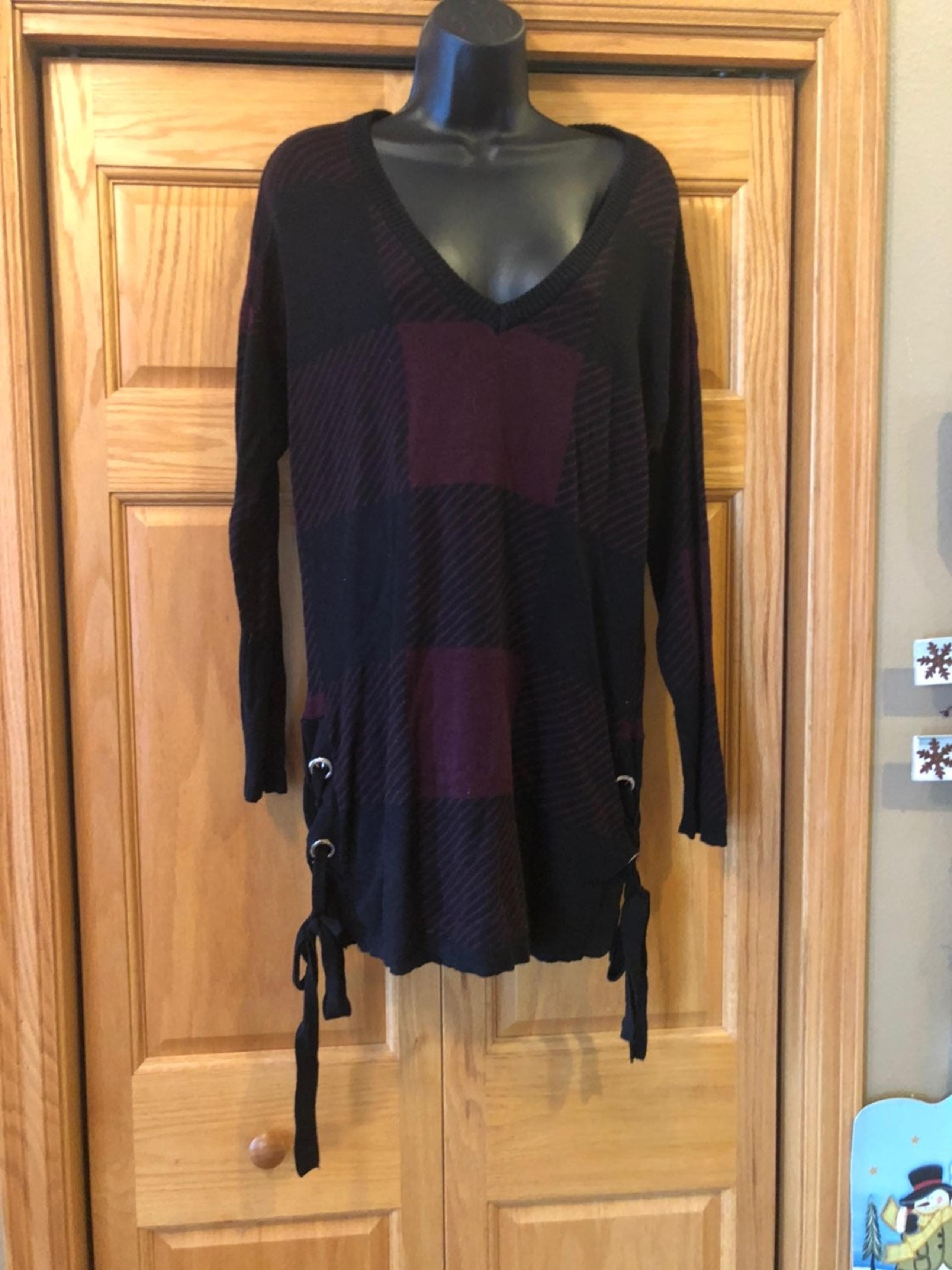 New York and company XL tunic sweater