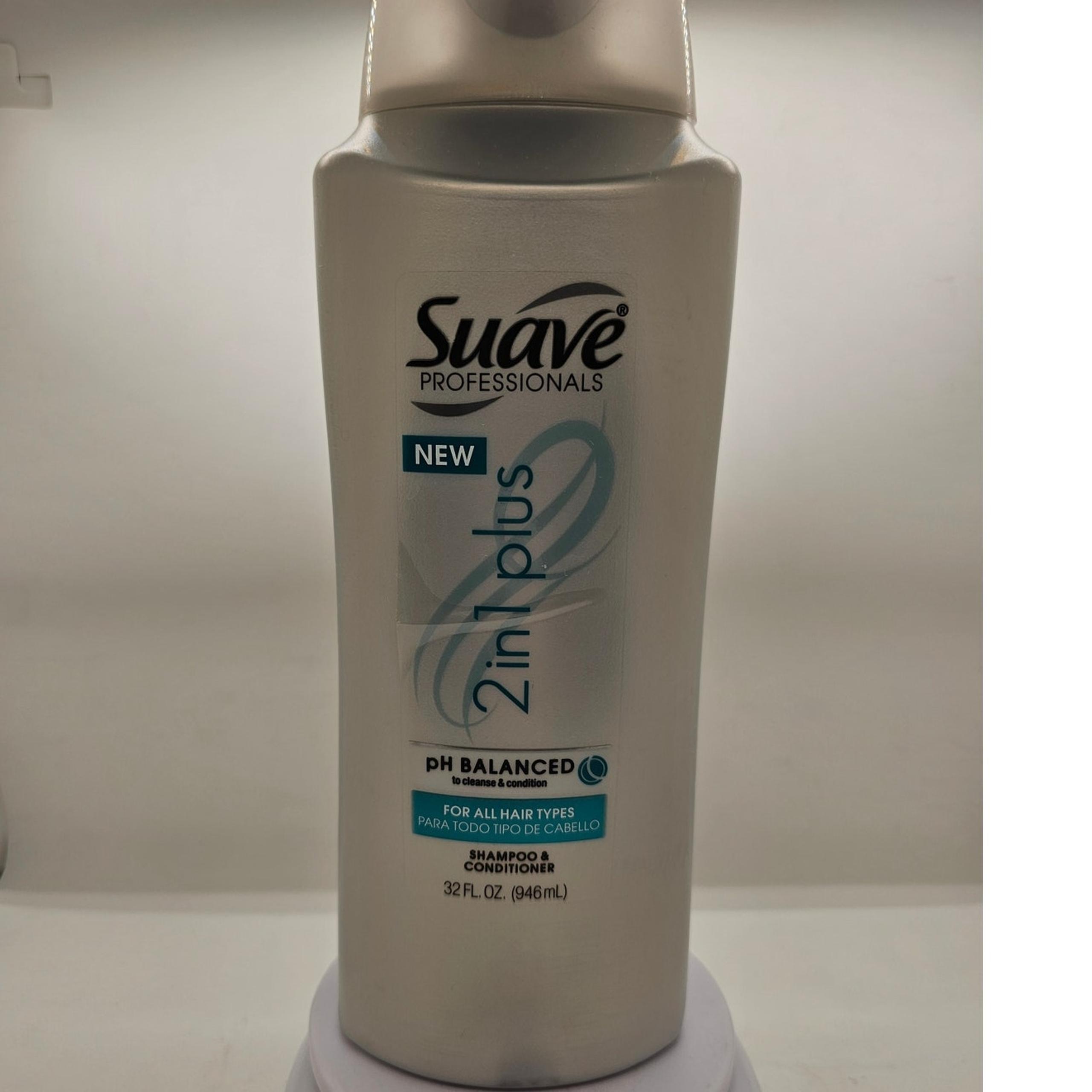 USED Suave Professionals 2 in1 Plus Shampoo & Conditioner pH Balanced 32oz