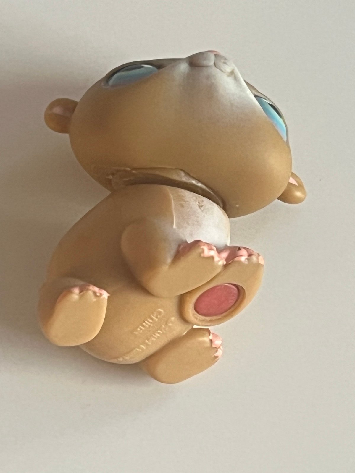 Littlest Pet Shop (LPS) #45 Brown Hamster with Blue Eyes - detail