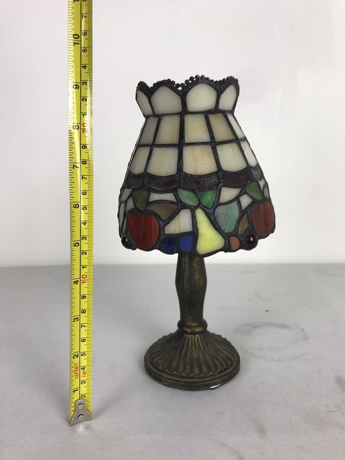 Tiffany style tealight holder