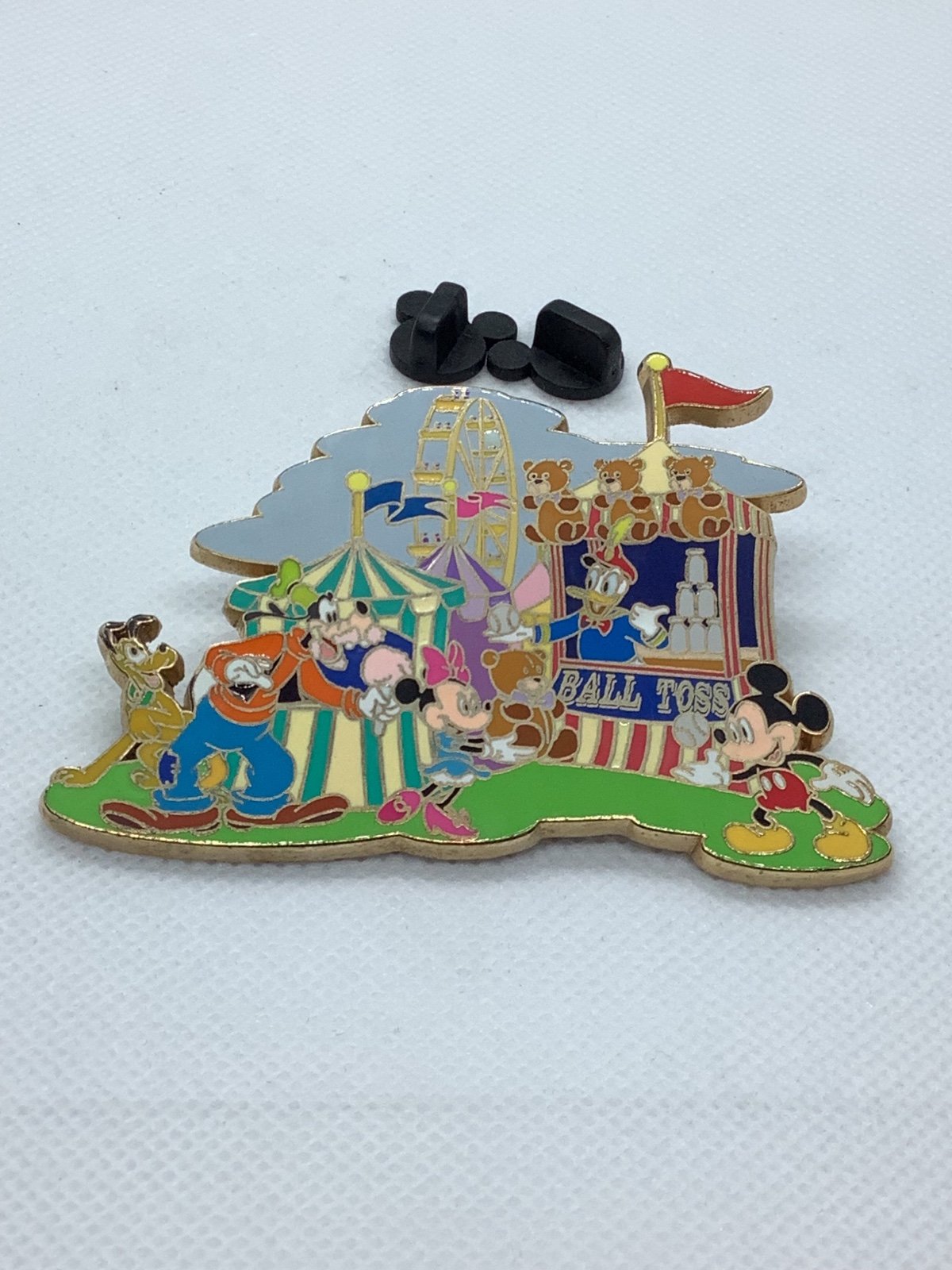 Disney Pin Jumbo Carnival Ball Toss 2008 Mickey & Friends LE 500 Limited Edition