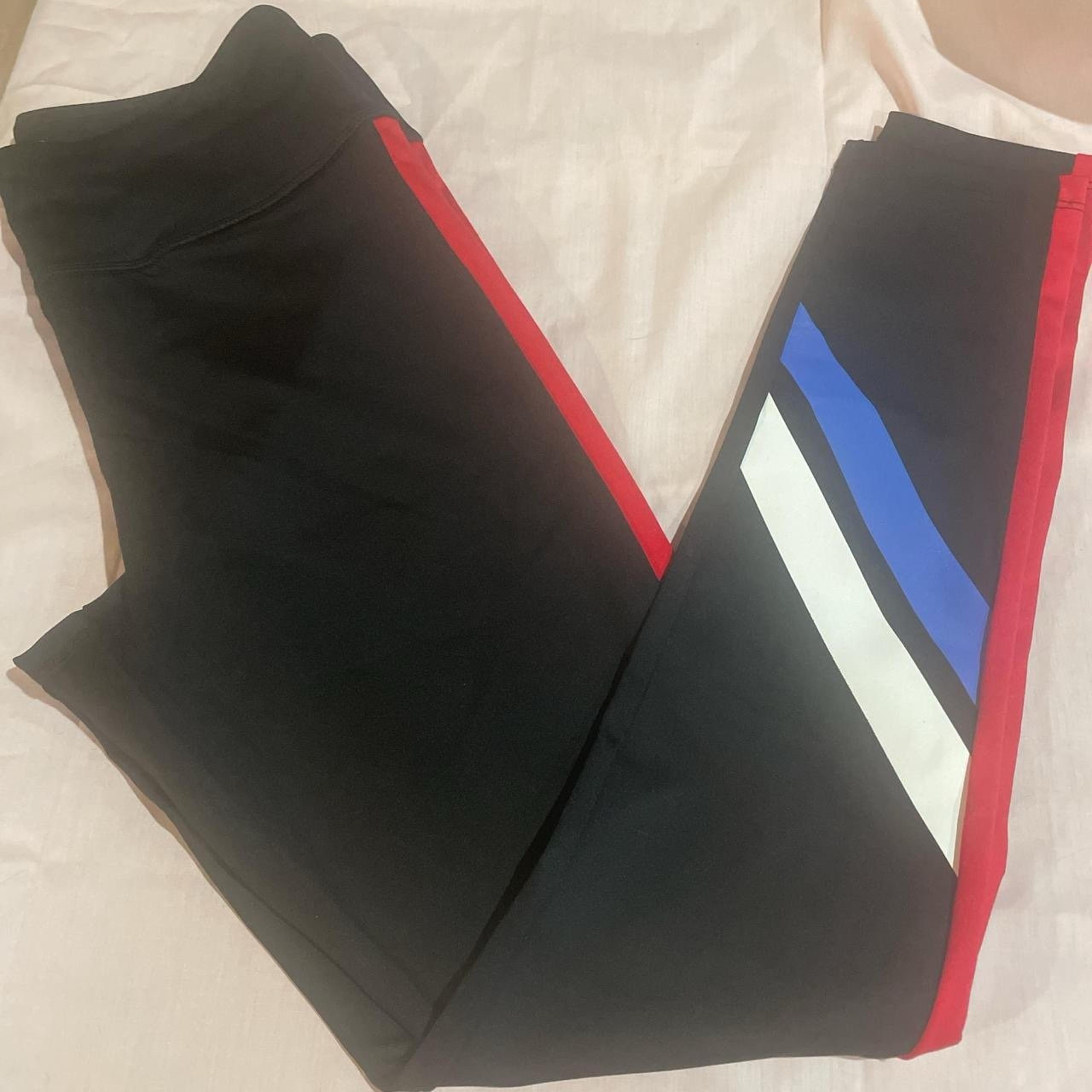 Black with blue, white and red stripes leggings #activewear
Forever 21