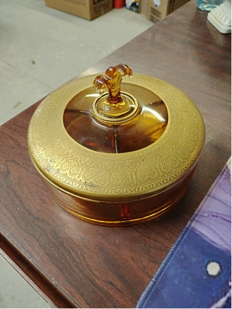 Egermann Czech Bohemian Bonbonniere or Koektrommel, a divided candy dish