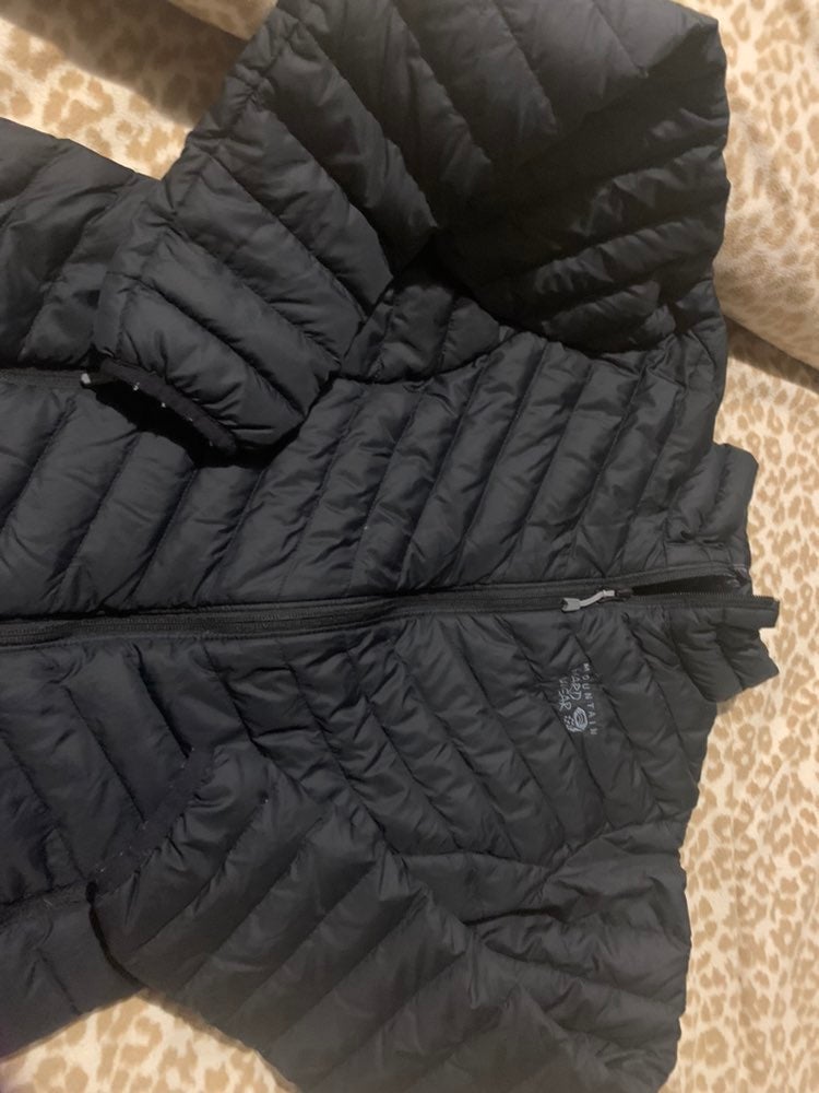 Mountain Hardware womens 650 fill down jacket size S