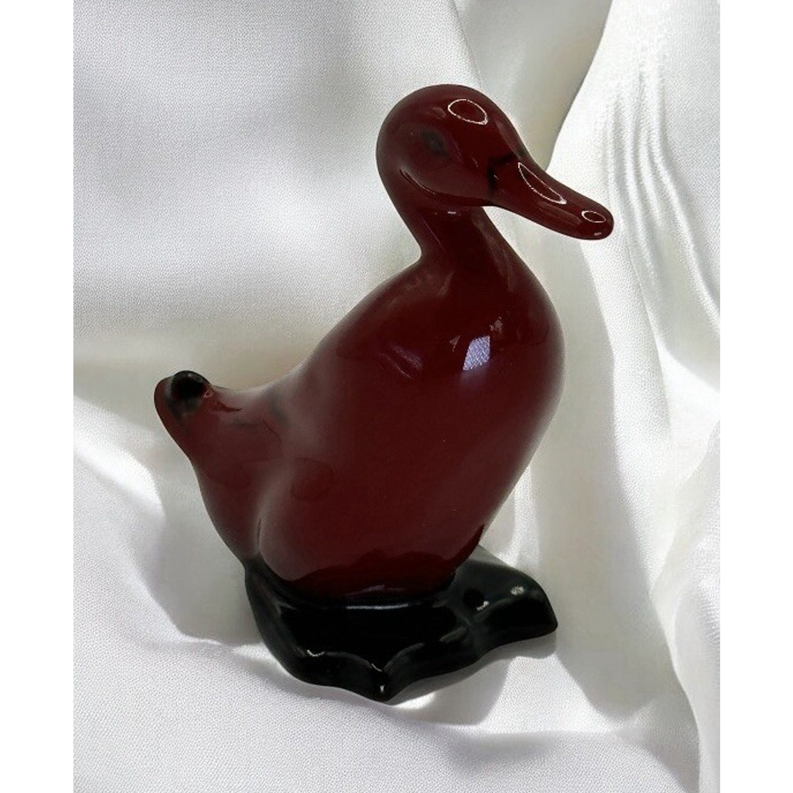 Vintage Royal Doulton Flambe Red Duck HN806 England 2.5 Inches