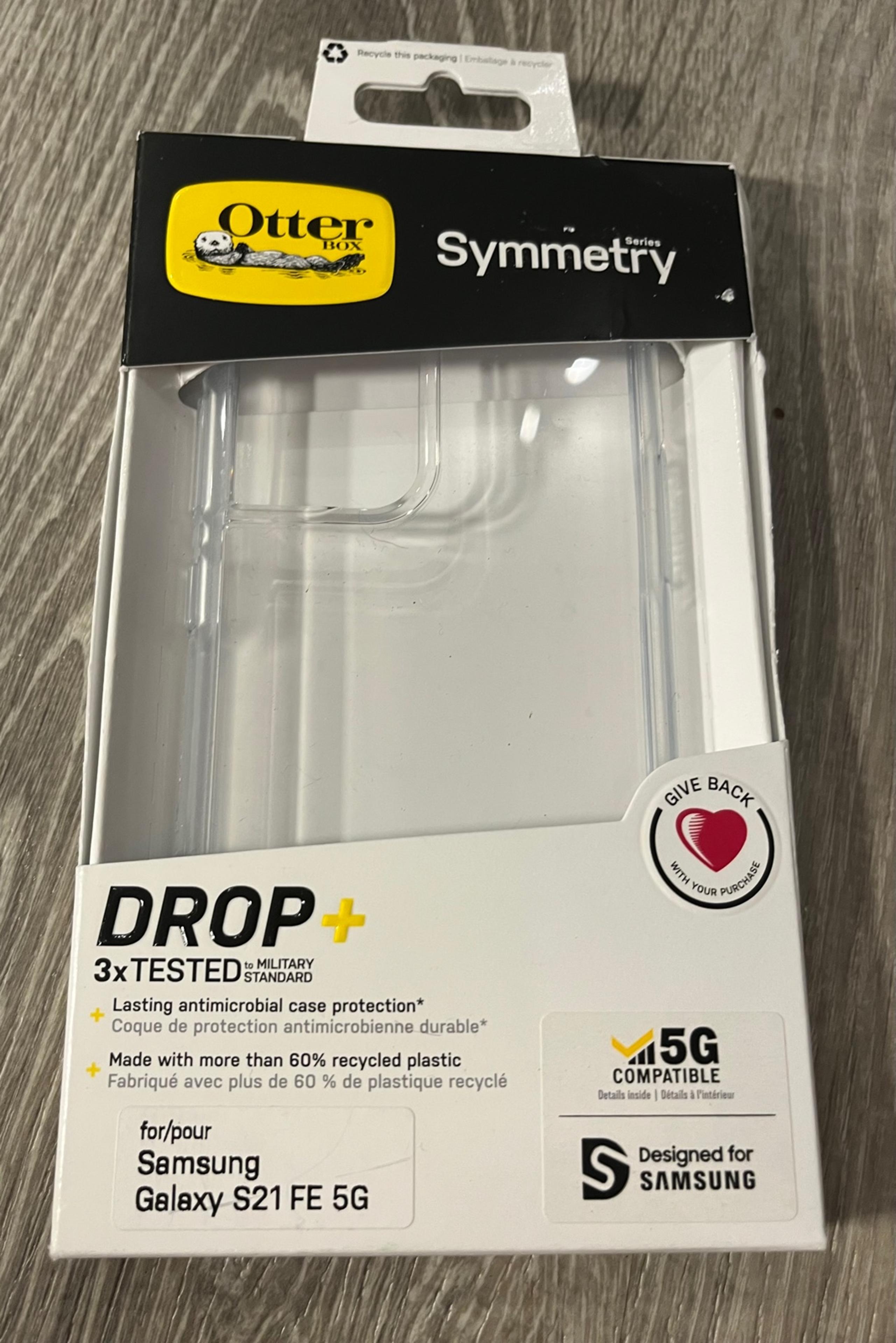 Clear cell phone case by otter box - samsung