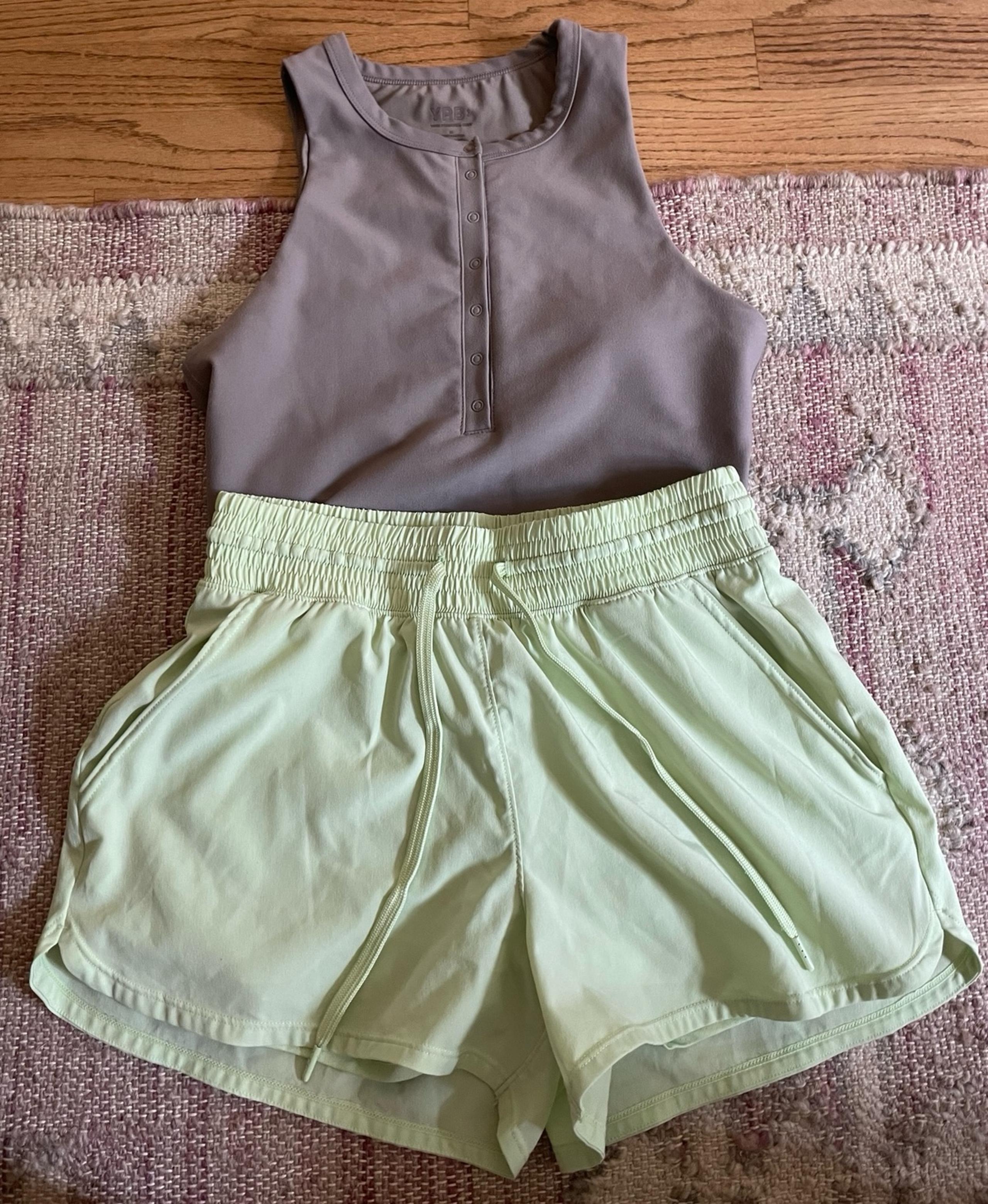 women’s athletic outfit - Abercrombie & Fitch