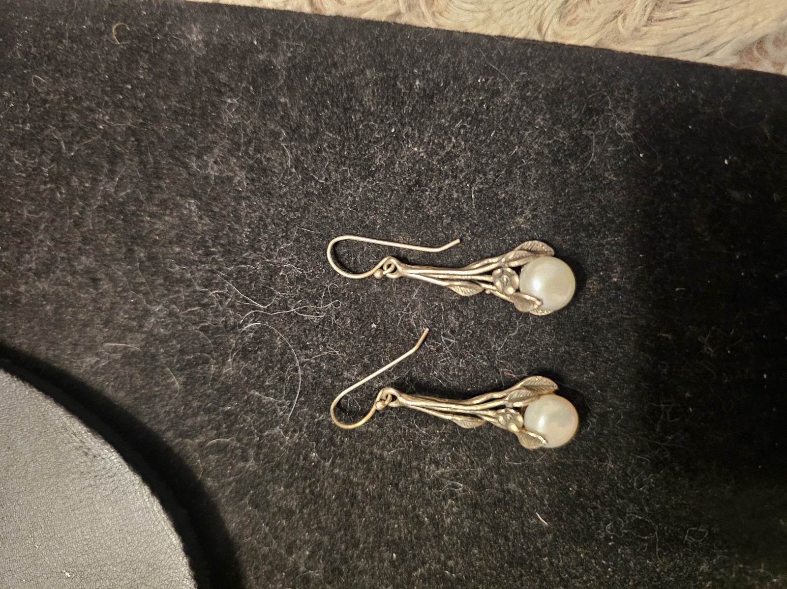 Vintage Earrings Sterling Silver Stamped Isreal 925 Pearl Flower Drop 1.25 Inch